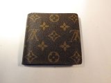 LOUIS VUITTON モノグラム 二つ折り財布　070